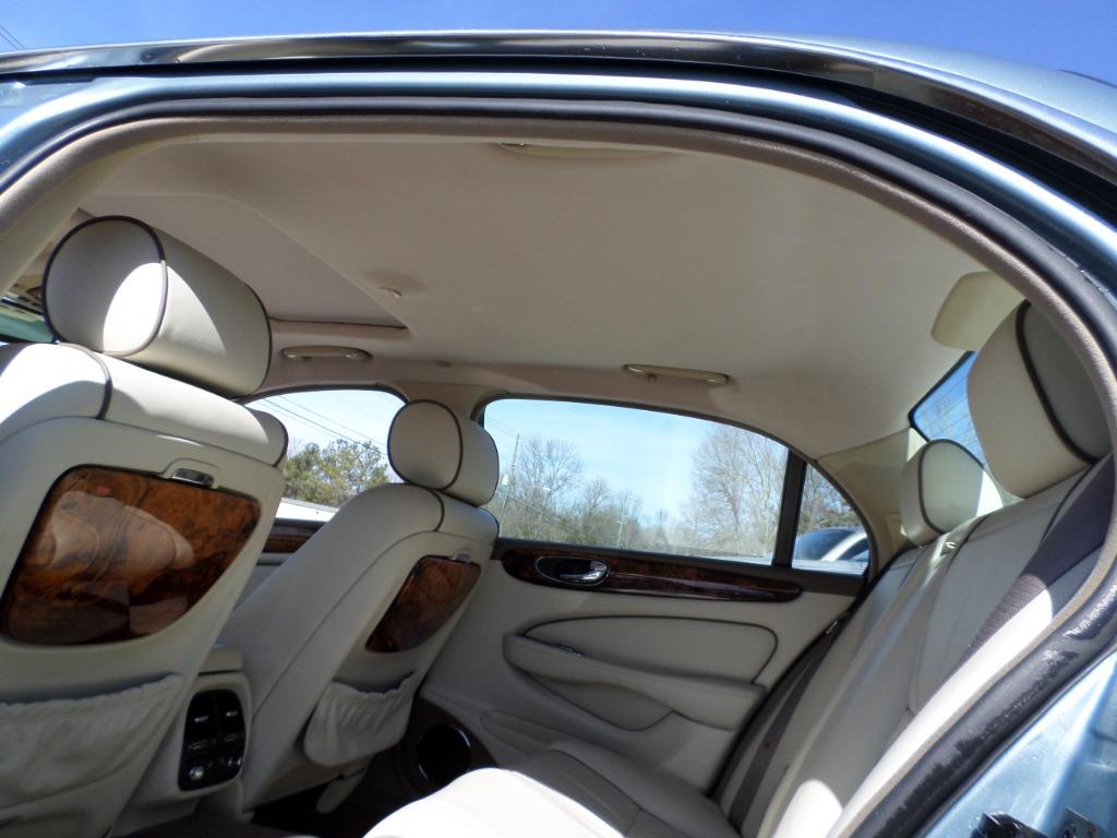 2005 Jaguar XJ-Series Vanden Plas photo